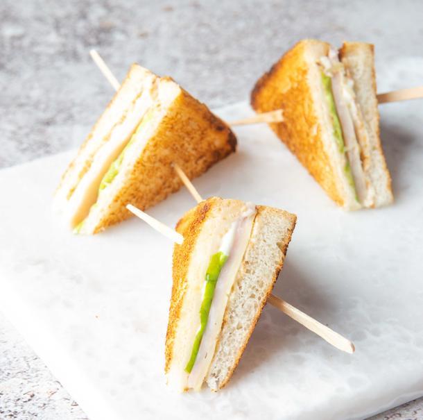 Сэндвич-канапе Сэндвич-канапе