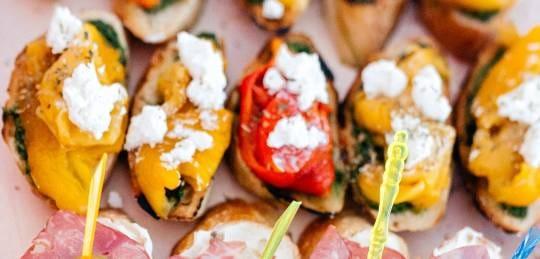 Брускетта мини с перцем Брускетта мини с перцем