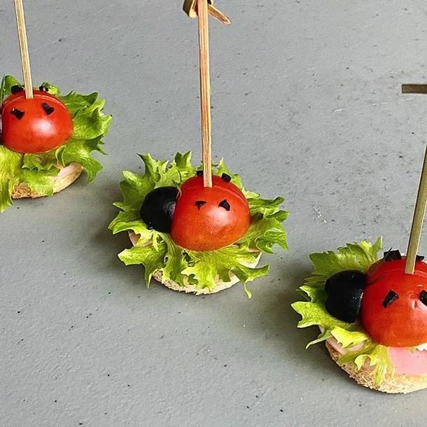 Канапе Коровки