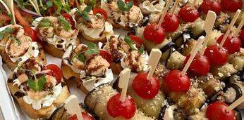 Фуршетный сет "Сытный перекус" на 10-12 персон