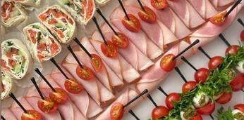 Фуршетные закуски и салатики на 10-12 персон