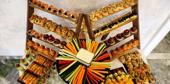 Фуршетный сет с горячими закусками на 17-23 персоны