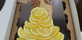 Доставка блюд и напитков на 5 персон